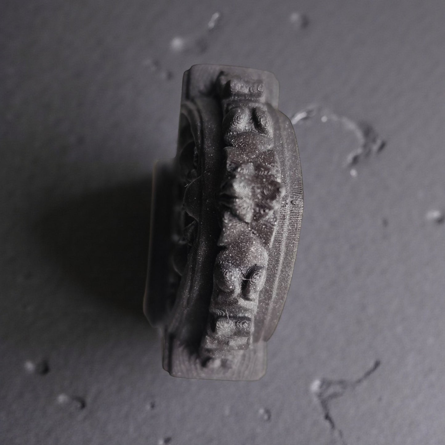 3d printed gothic gravestone with skull details and “rip” engraving, available in black, grey, and white, shown as halloween or gothic table decor.