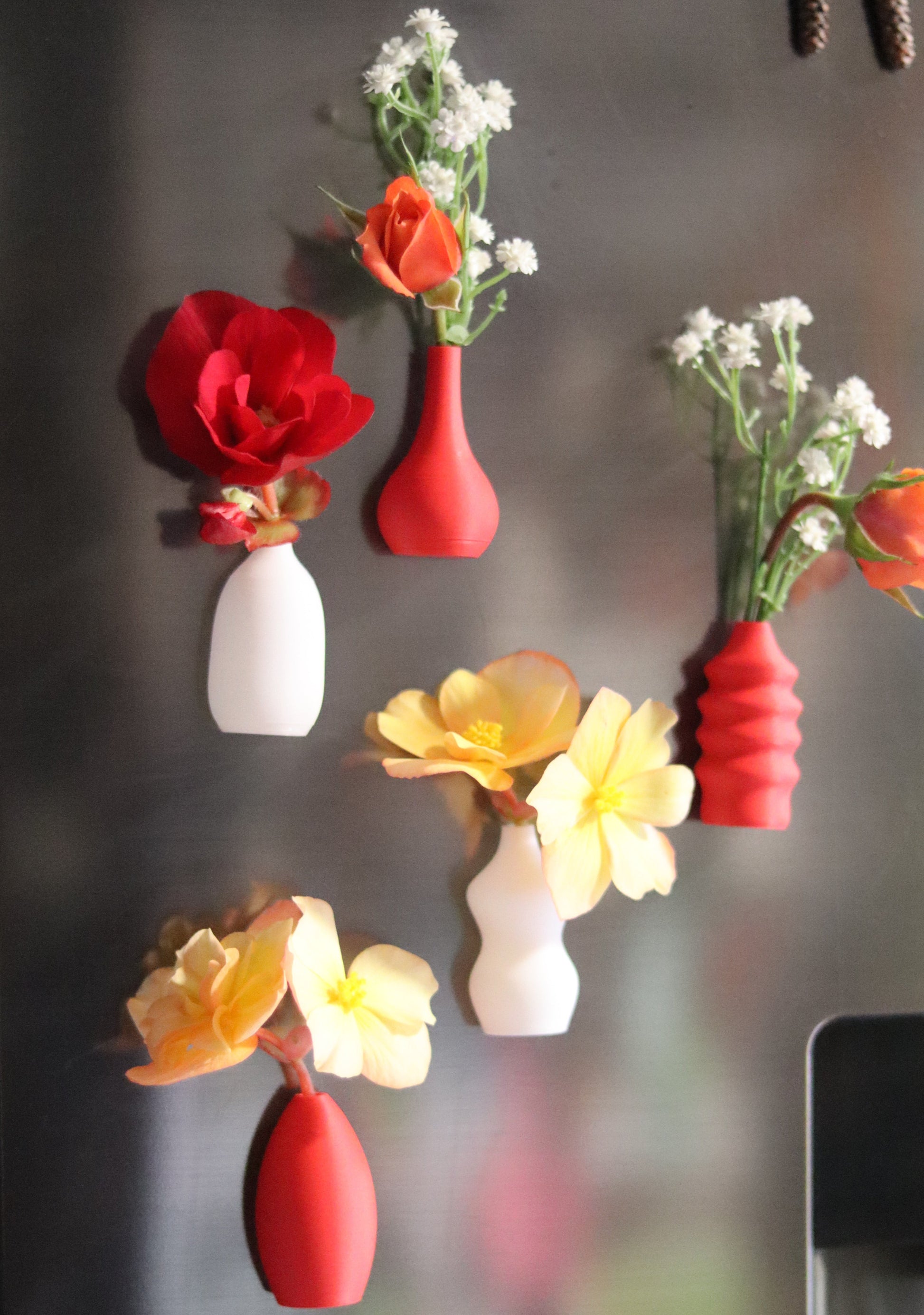 Set of 5 red and white magnetic mini Christmas vases displayed on a fridge – modern holiday home décor