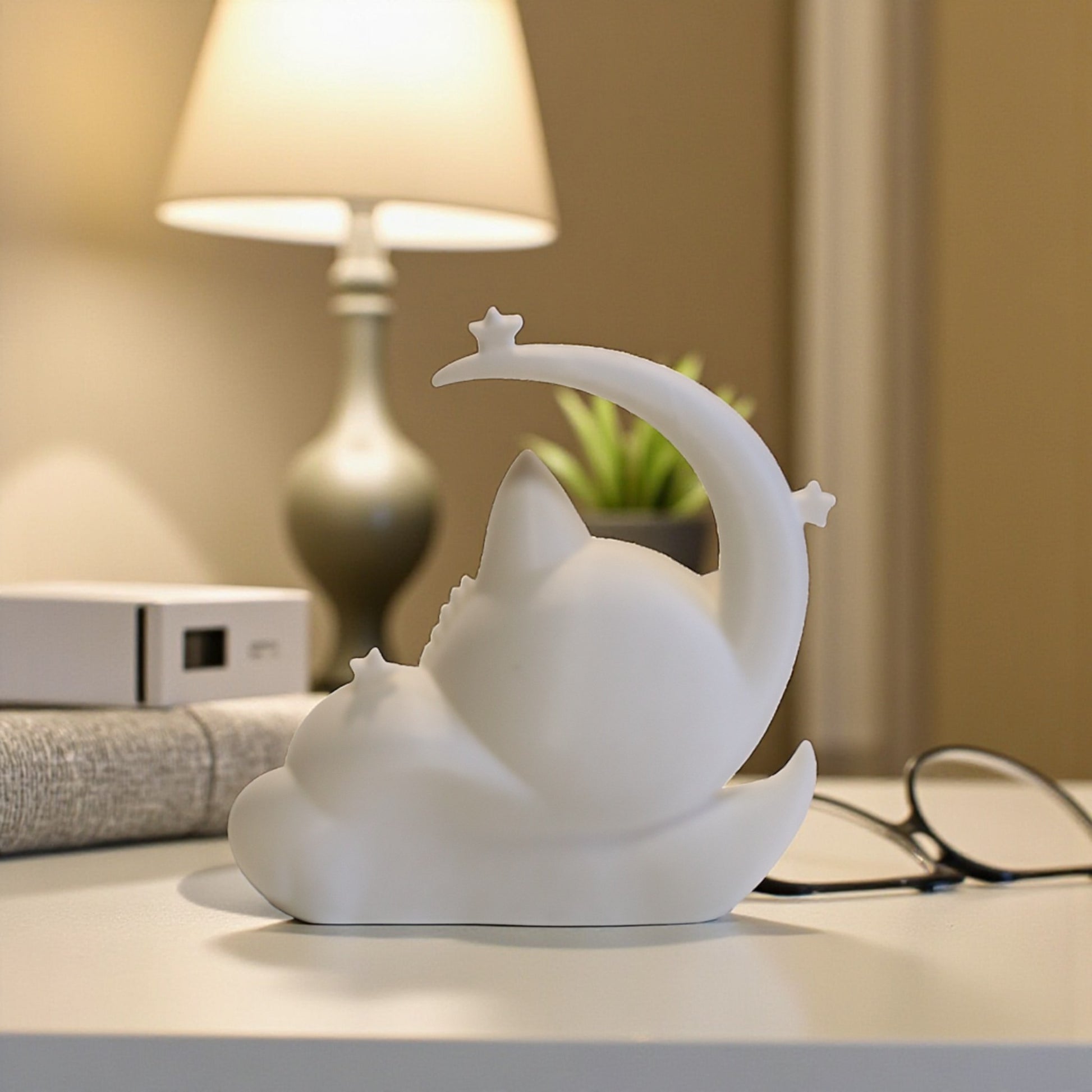 This sleeping cat moon statue makes a beautiful gift for birthdays, baby showers, or anyone who finds comfort in cute, dreamy décor. It brings a sense of serenity to any room and pairs perfectly with nightlights, candles, or fairy lights.