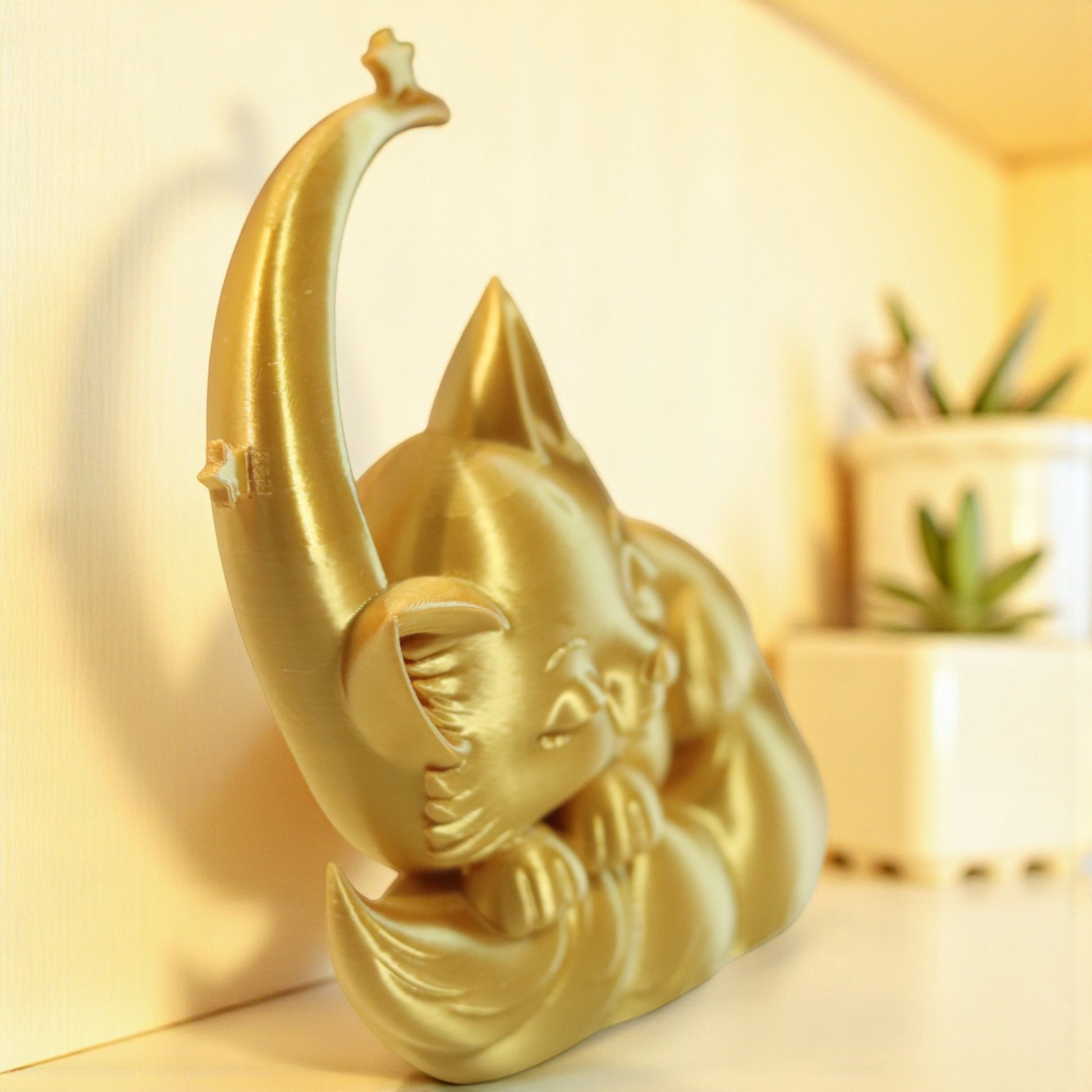 This sleeping cat moon statue makes a beautiful gift for birthdays, baby showers, or anyone who finds comfort in cute, dreamy décor. It brings a sense of serenity to any room and pairs perfectly with nightlights, candles, or fairy lights.