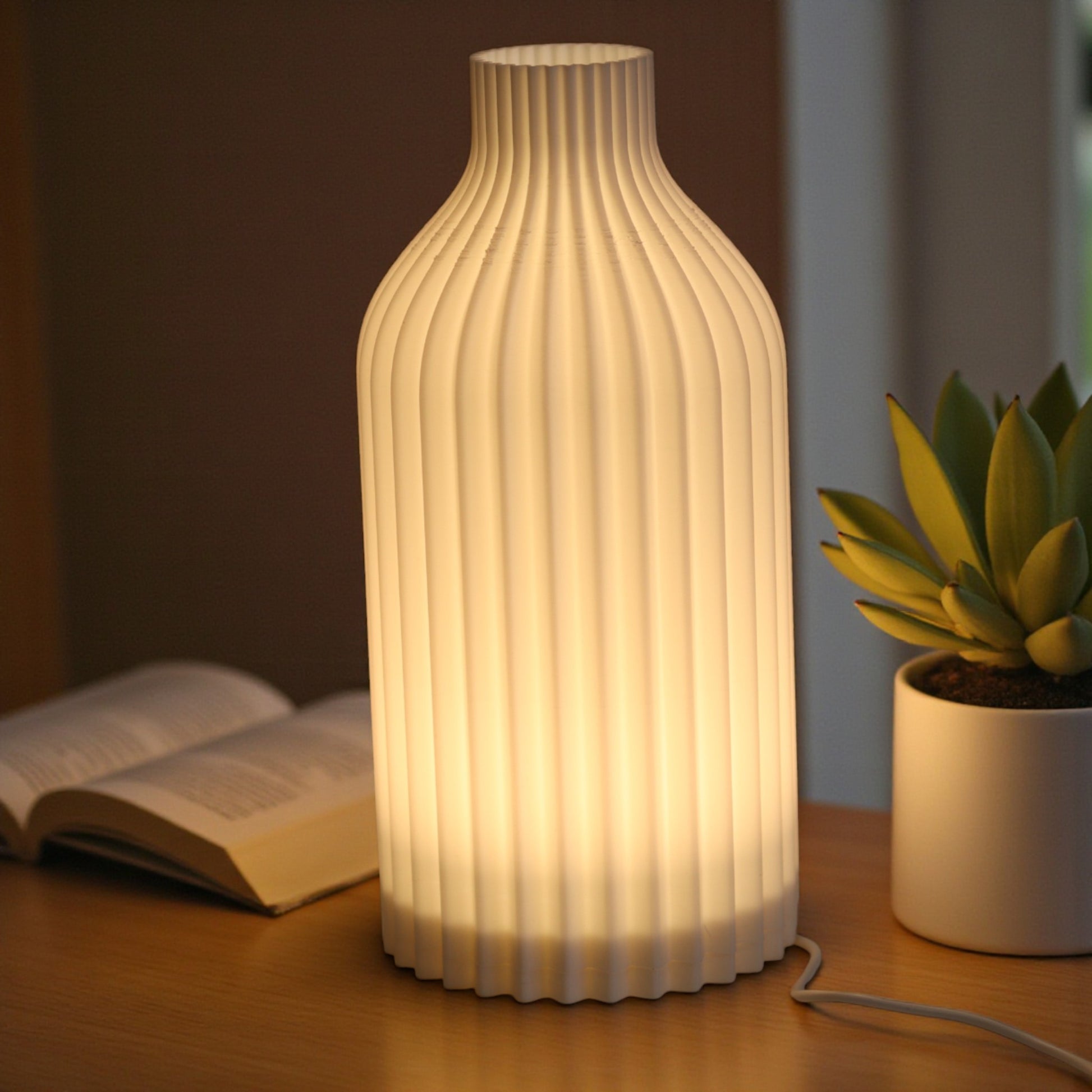 Vase Lamp for Dried & Artificial Flowers – Soft Ambient Table Light, Modern Home Decor, Christmas Gift, Bedside Night Lamp 24 cm