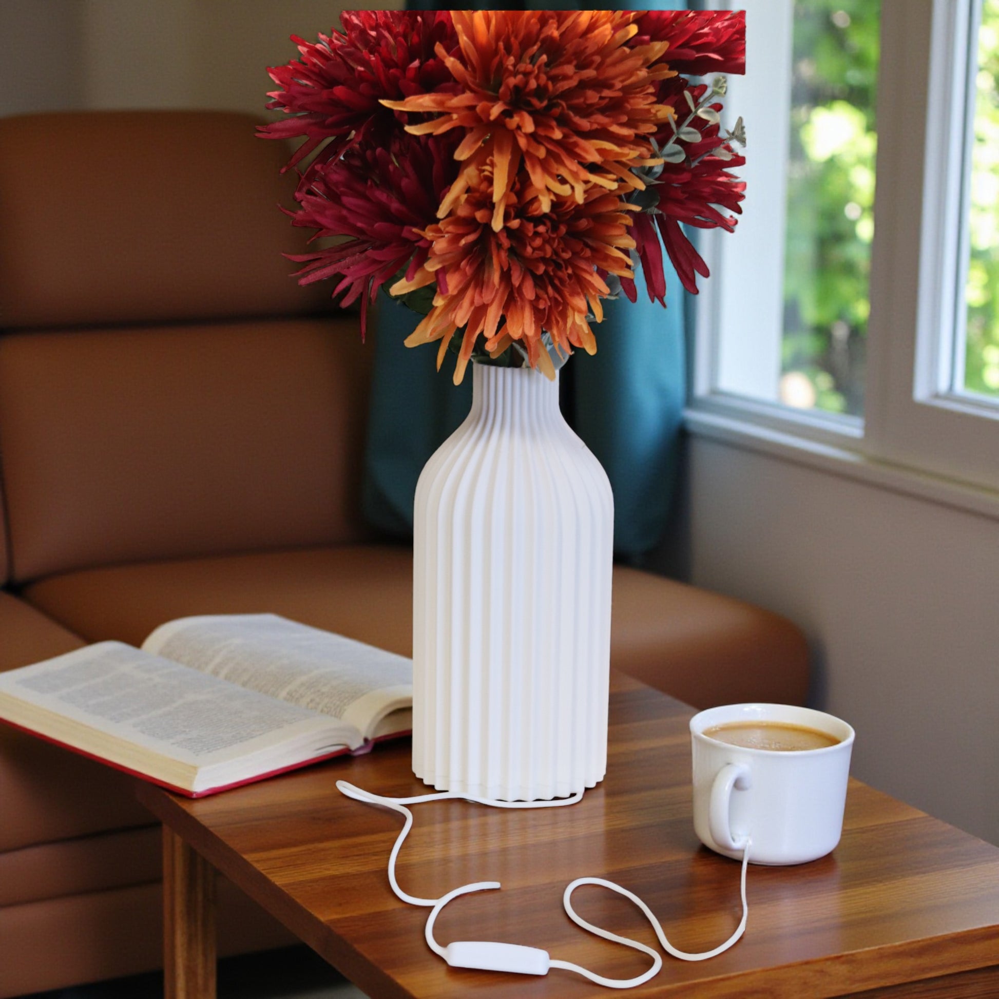 Vase Lamp for Dried & Artificial Flowers – Soft Ambient Table Light, Modern Home Decor, Christmas Gift, Bedside Night Lamp 24 cm