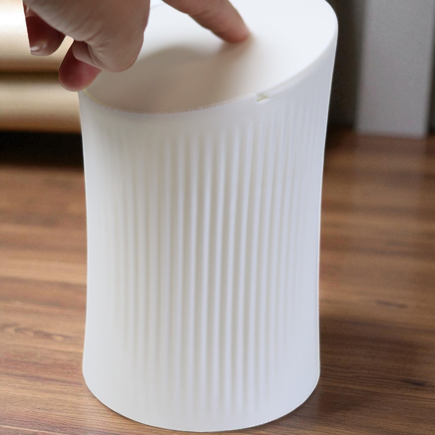 small trash can for cotton pads, tissues, and desk clutter, minimalist design