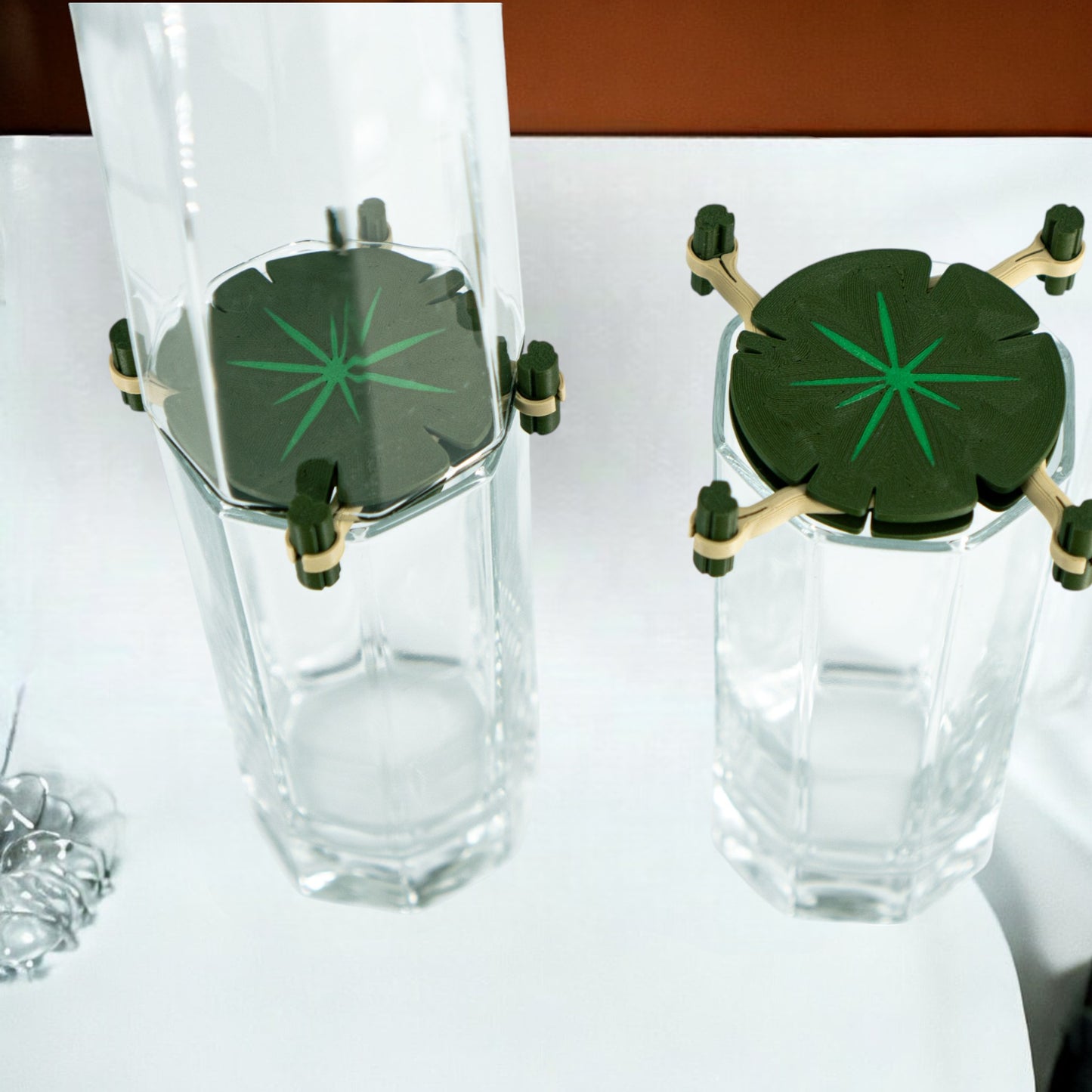 set of 4 worlds first mechanical lily pad to stack mugs & glasses holder