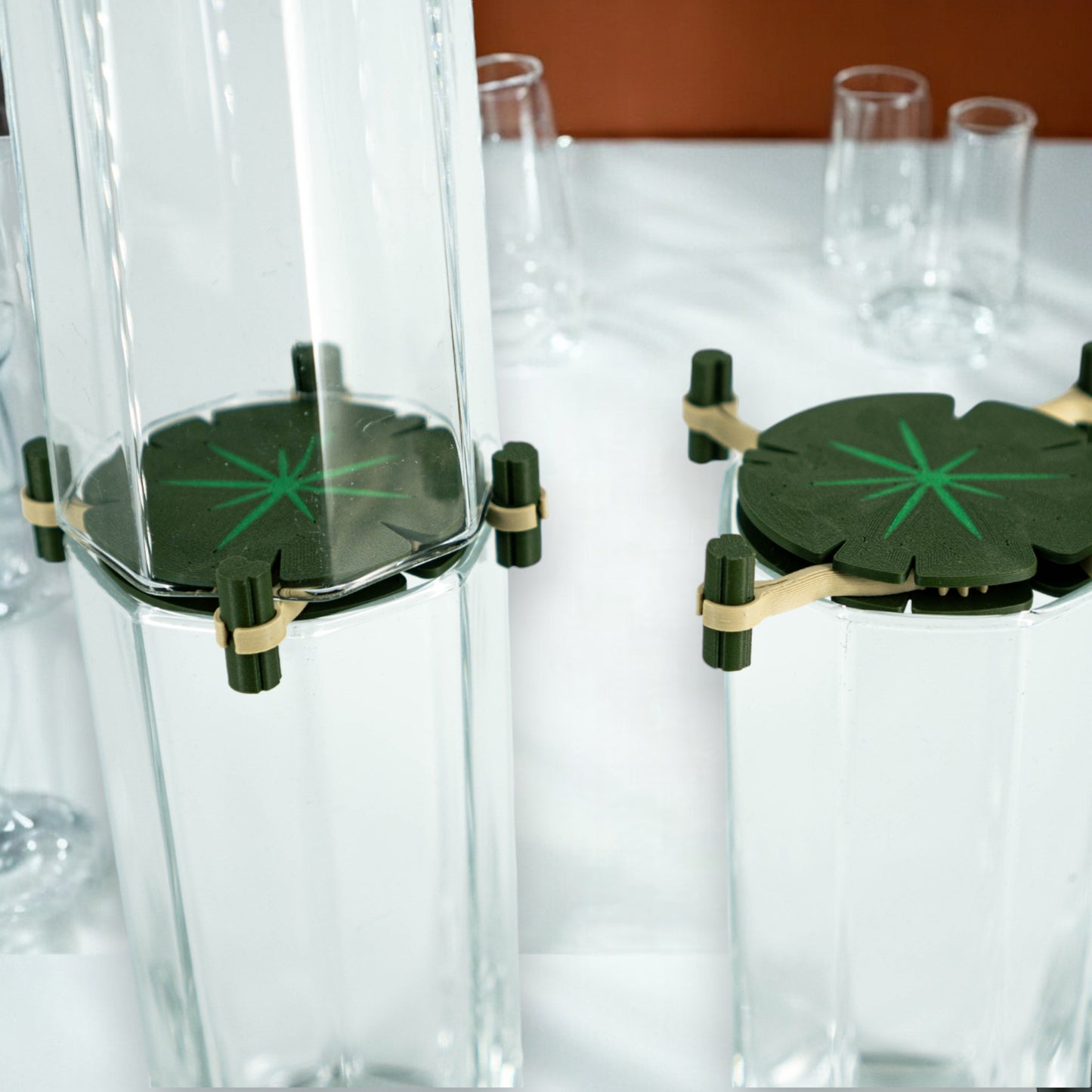 set of 4 worlds first mechanical lily pad to stack mugs & glasses holder