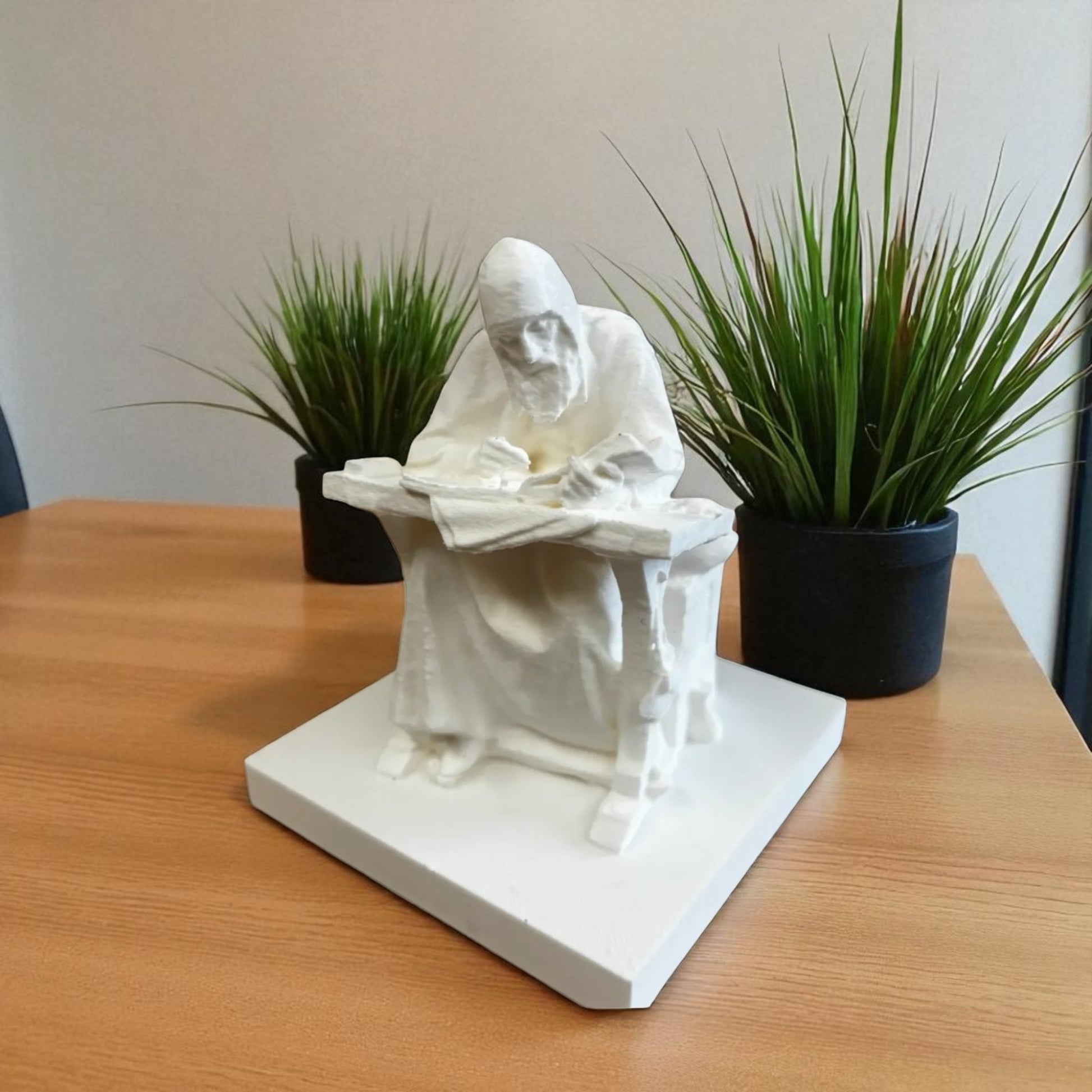 Royal Chronicler Statue an elegant statue inspired by 18th-century royal family chroniclers, capturing timeless sophistication and historical charm, perfect for classic decor and history enthusiasts.