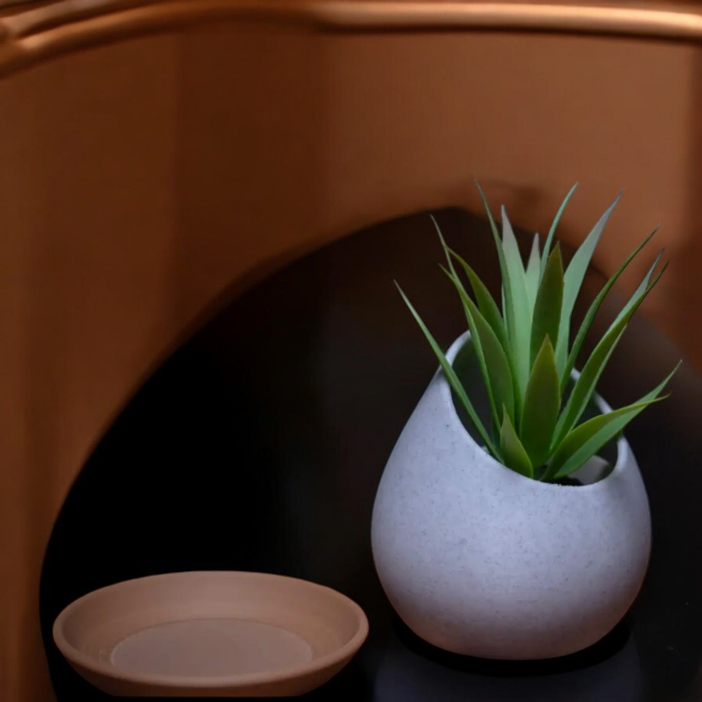 raindrop planter modern 3d printed plant pot unique water-inspired design