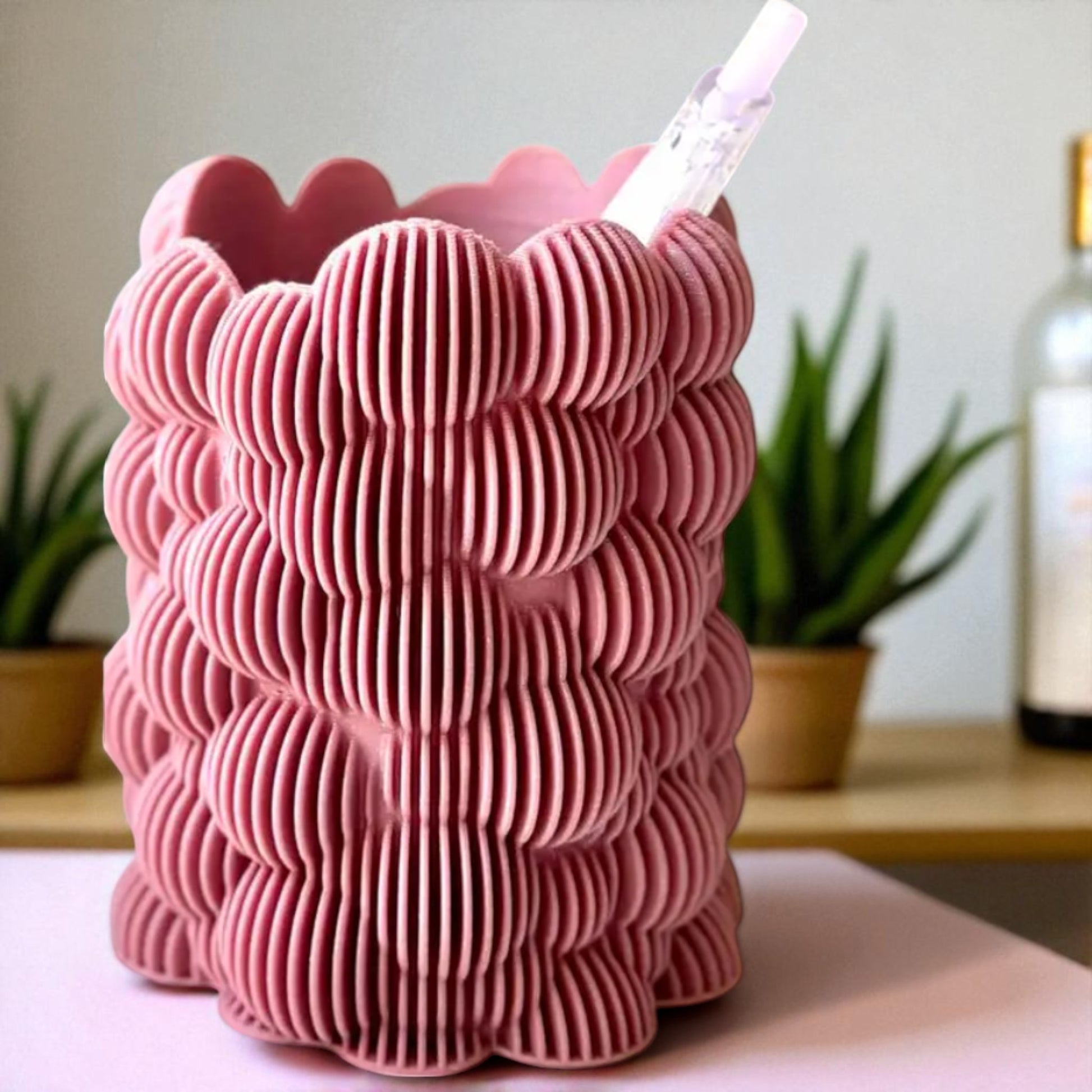 Bubbley Solid and Bubbley Lamel holders, versatile and stylish makeup brush or pen organizers with a playful bubble design, ideal for adding charm to office desks or vanity setups.
