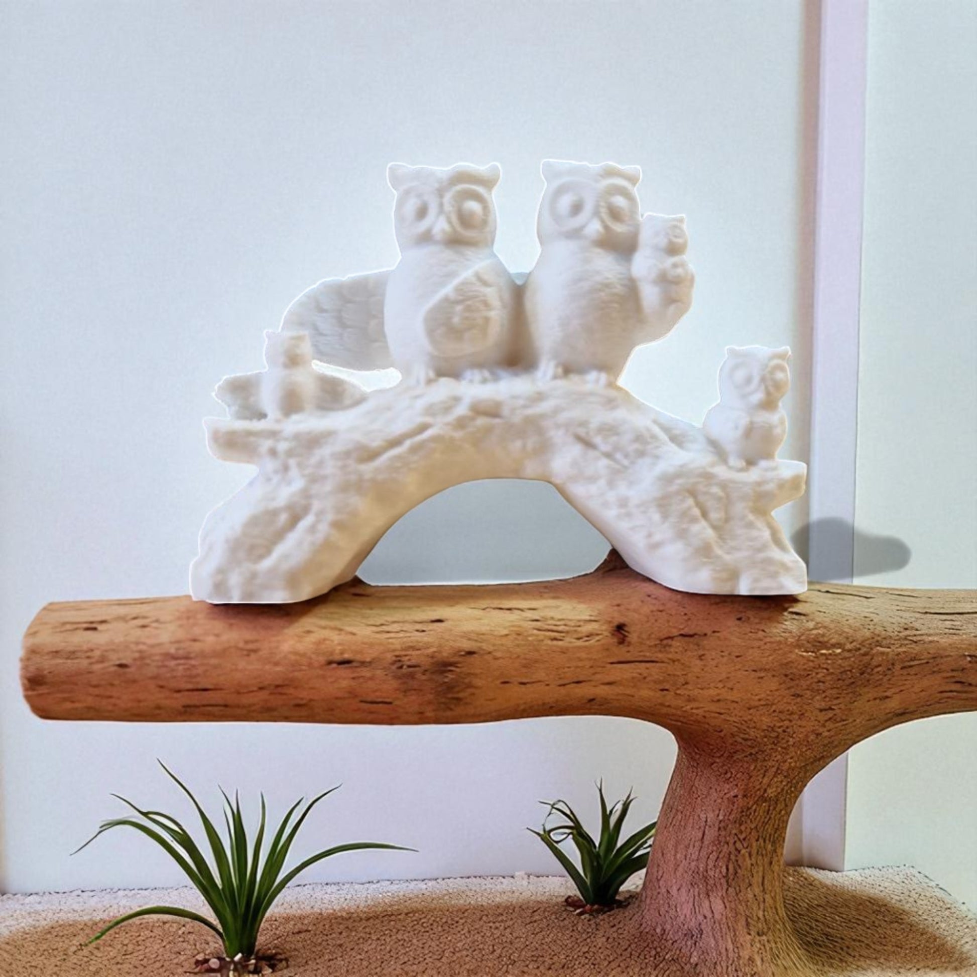 A heartwarming owl family statue symbolizing the unbreakable bond of love and connection, whether in humans or animals. A meaningful decor piece for any space.
