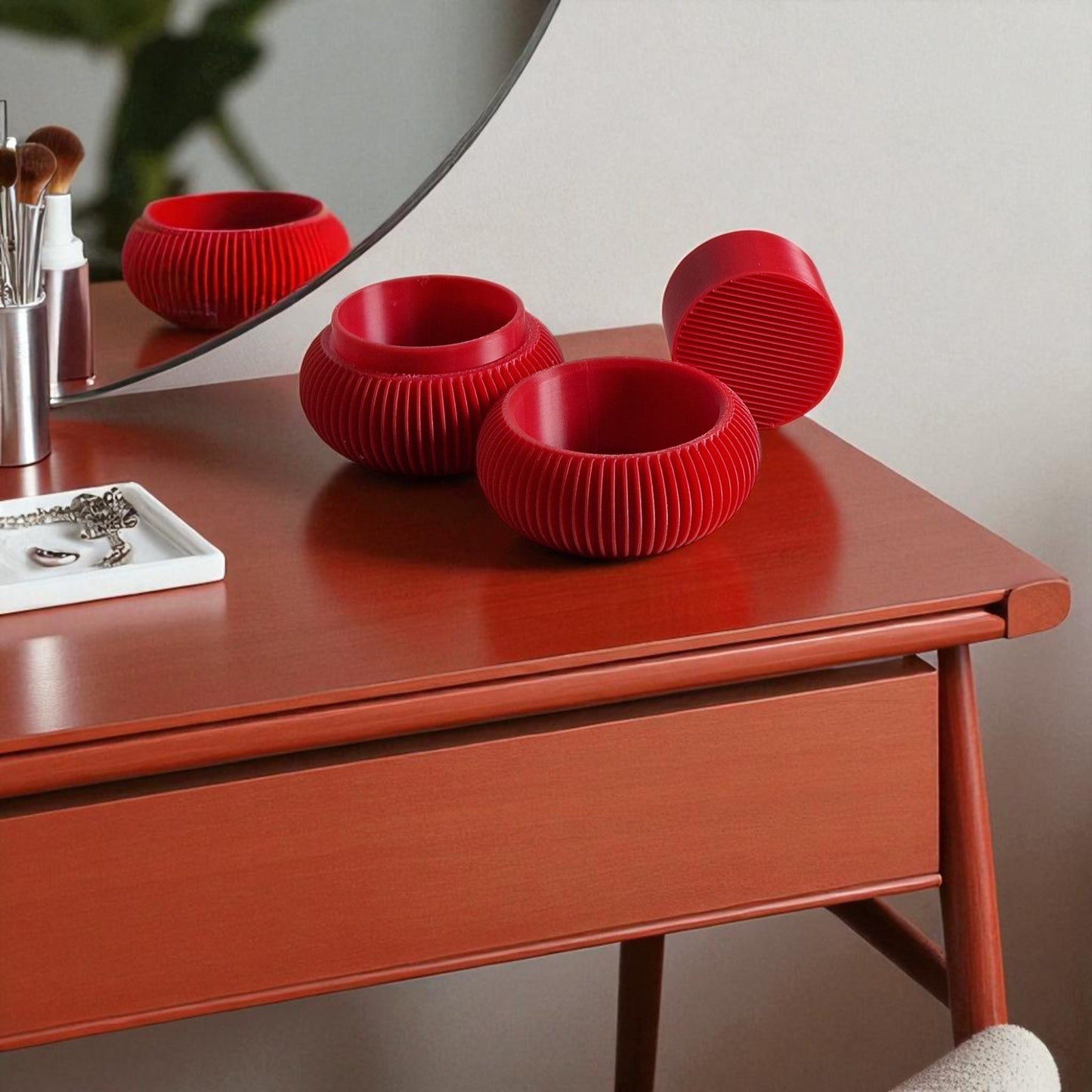 elegant valentine's day jewelry box designed to hold a ring, bracelet, or necklace. compact, cute, and perfect for gifting, with a stylish design that adds charm to any space.