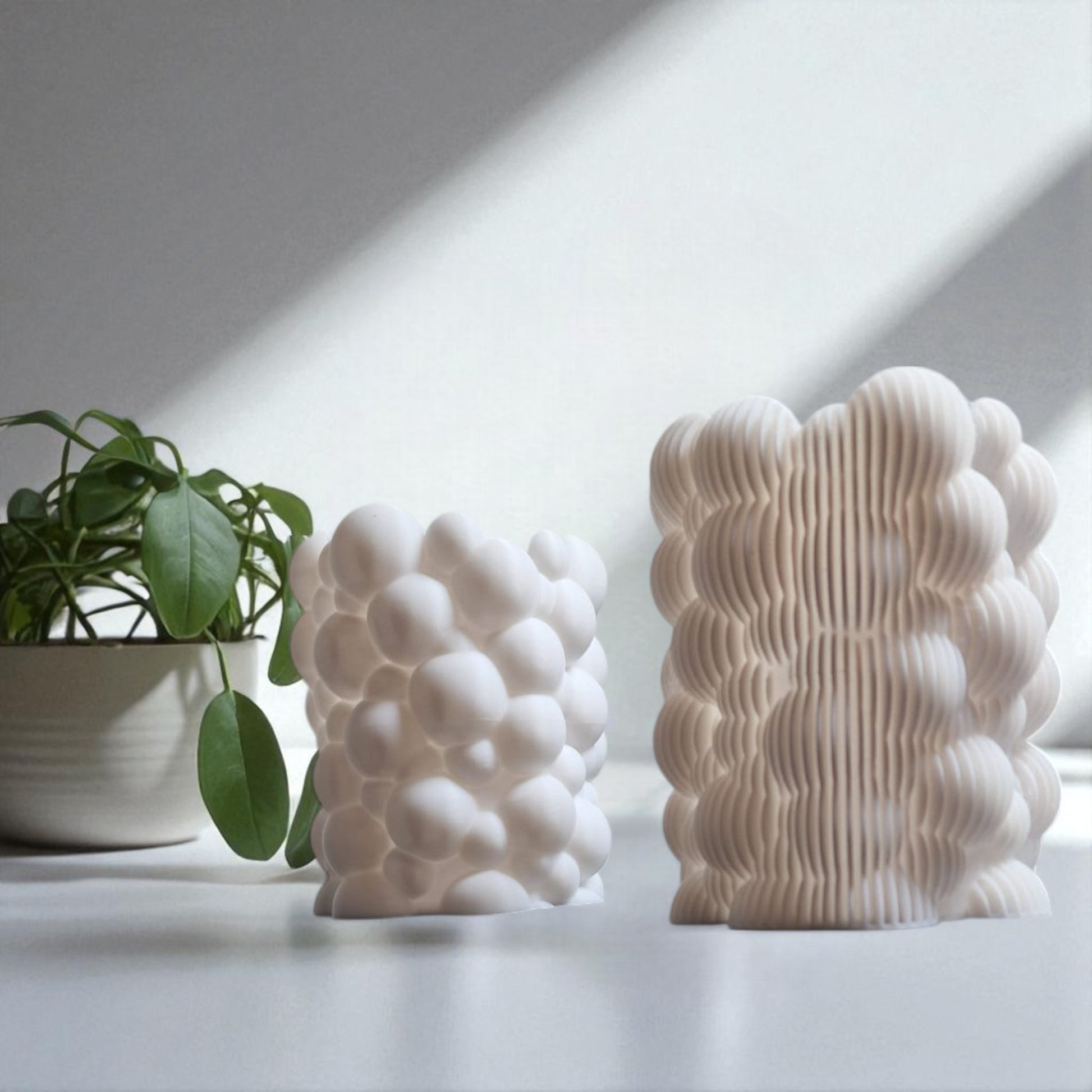 Bubbley Solid and Bubbley Lamel holders, versatile and stylish makeup brush or pen organizers with a playful bubble design, ideal for adding charm to office desks or vanity setups.